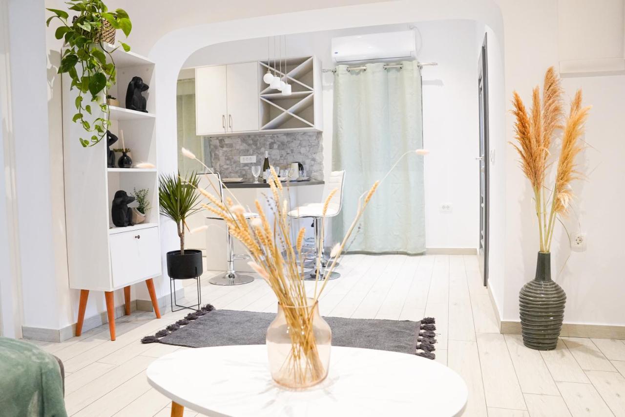Sunstone Apartment Fira  Eksteriør billede